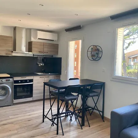 Διαμέρισμα T 2 Climatise Parking Gratuit A 200 M Des Plages